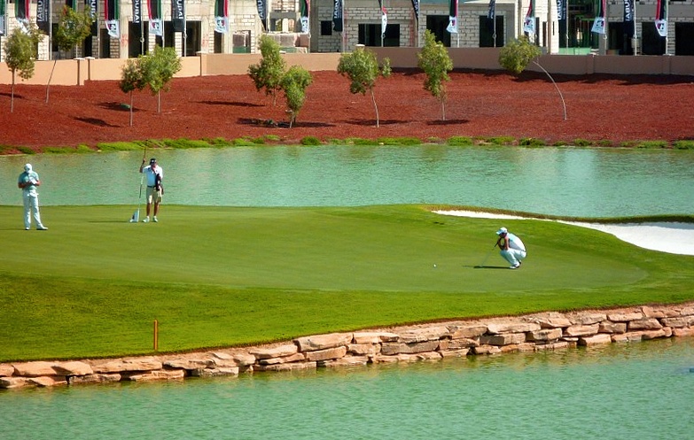 This image has an empty alt attribute; its file name is Dubai_golf2021.jpg