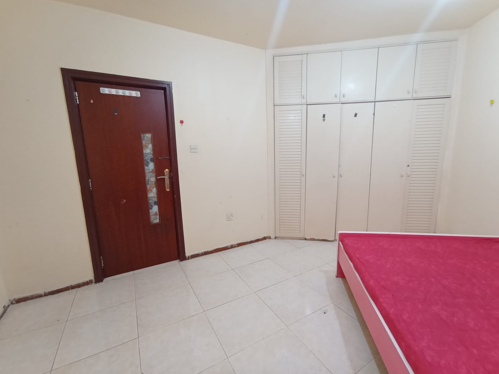 Full Furnished Family Rooms With Attach Washroom In Bur Dubai Aed 2800 Inclusive All, C,ac, Gas, Dewa, Wifi