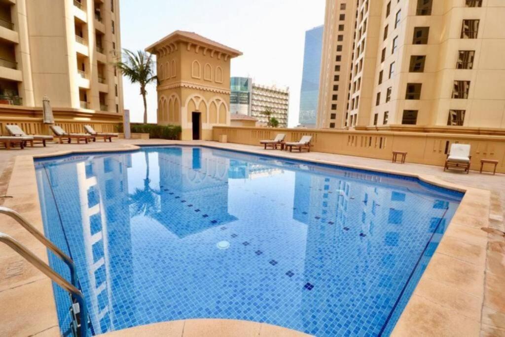 Bed Space For Rent In Dubai, J BR