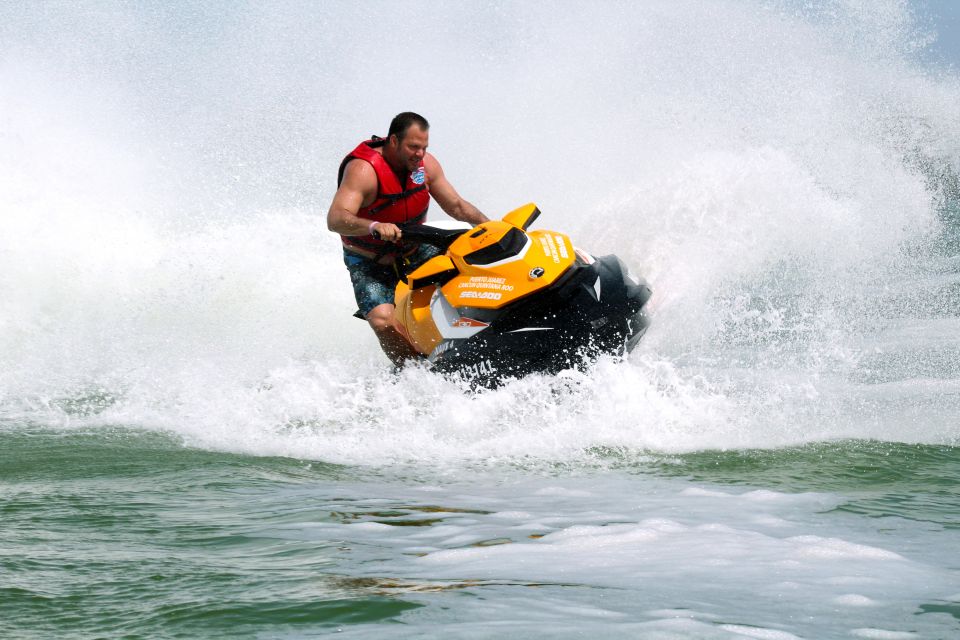 30 Minute Jet Ski Along Al Mamzar In Dubai