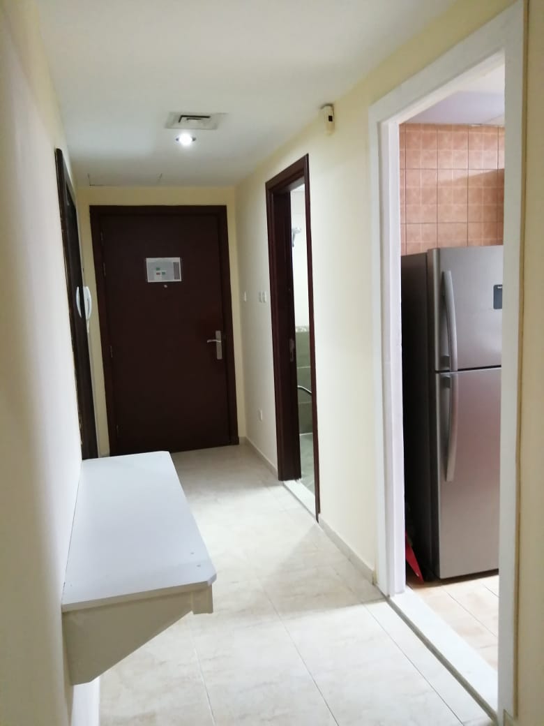 Closed Partition Room With Window, Bunkbed And 2 Sharing Bathrooms 401 Room 1
