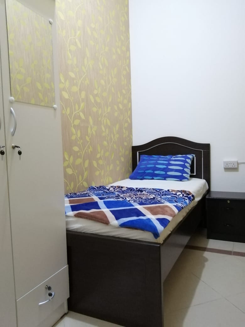 Closed Partition Room With Sharing Bathroom For Single 903 Room 2