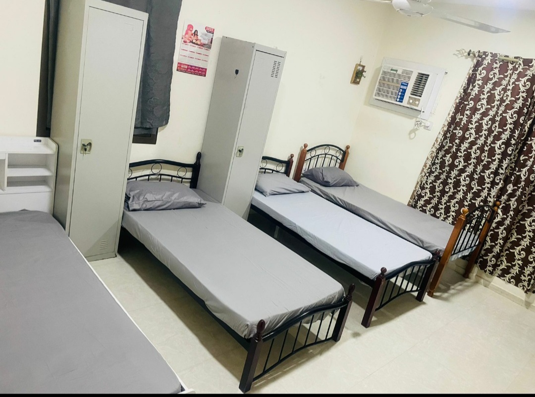 Executive Fully Furnished Ladies Bed Space Available In Karama