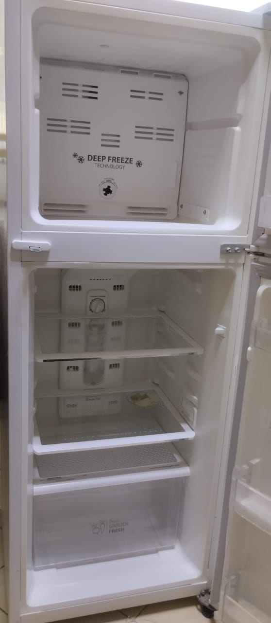 Refrigerator Whirlpool BRand for Sale in Dubai