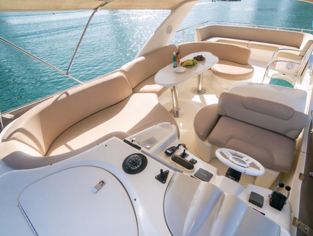 Azimut 50ft in Dubai