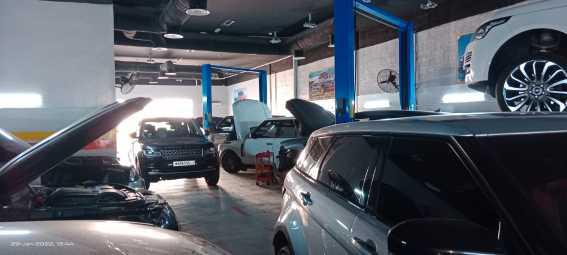 Range Rover Workshop In Dubai for Sale