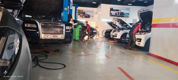 Range Rover Service Center In Dubai for Sale