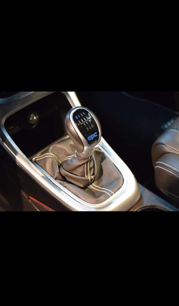 Opel Astra Opc 2017 for Sale in Dubai
