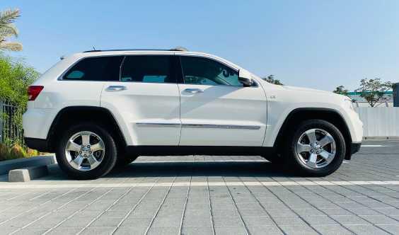 Grand Cherokee Ll 3 6 V6 Ll Gcc Ll Pristine Condition