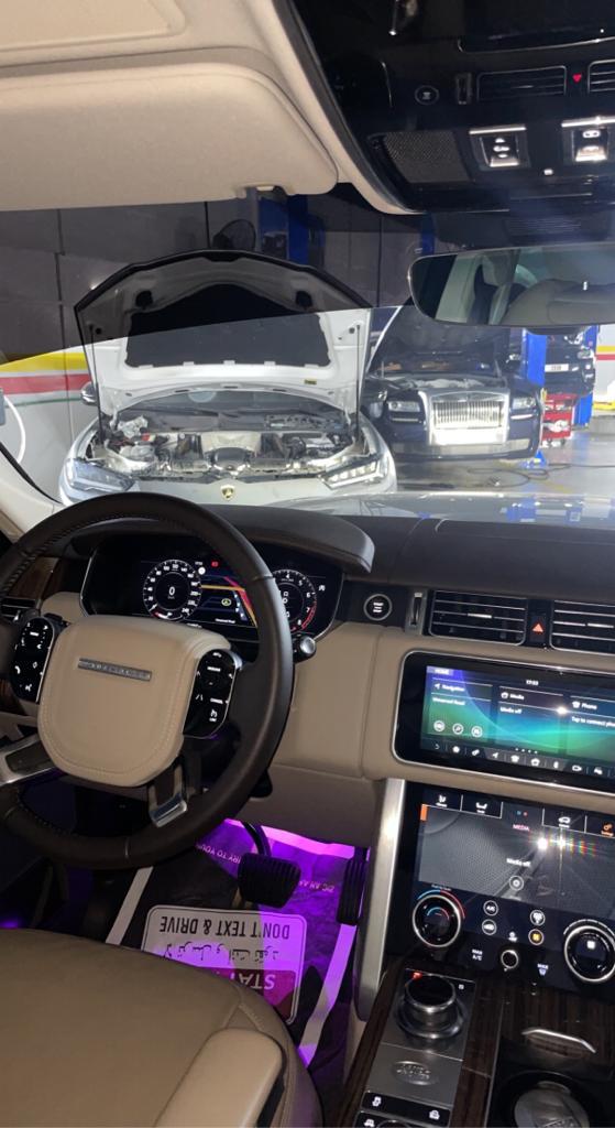 Range Rover And Land Rover Auto Workshop In Dubai