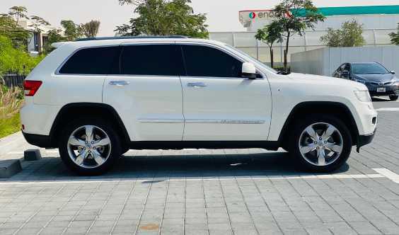 Grand Cherokee Ll 3 6 V6 Ll Gcc Ll Pristine Condition