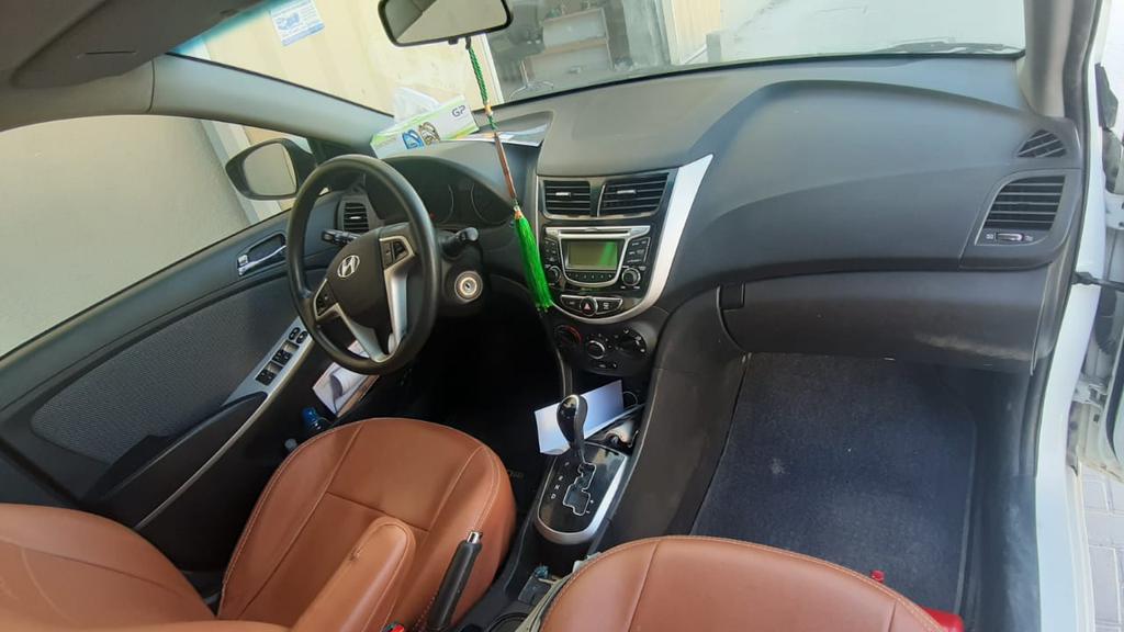 Hyundai Accent 1 6l 2015 Urgent Sale in Dubai