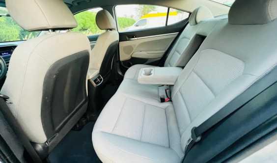 880pm Elantra 1 6l Ll Service History Ll Gcc Ll Excellent Condition