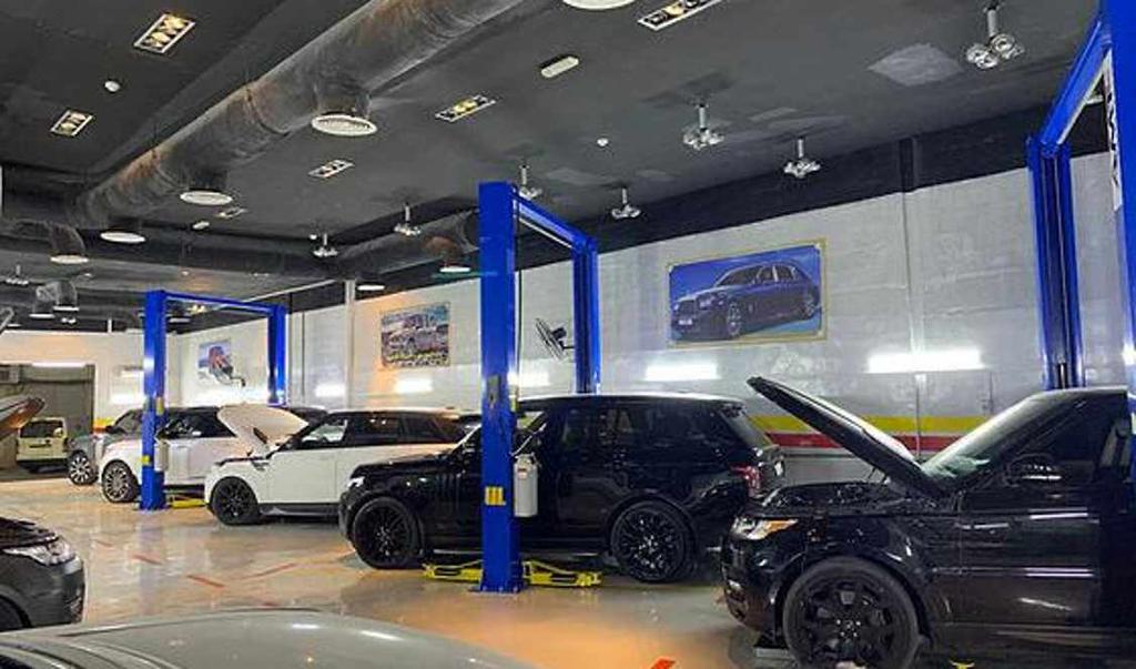 Land Rover Workshop In Sharjah for Sale