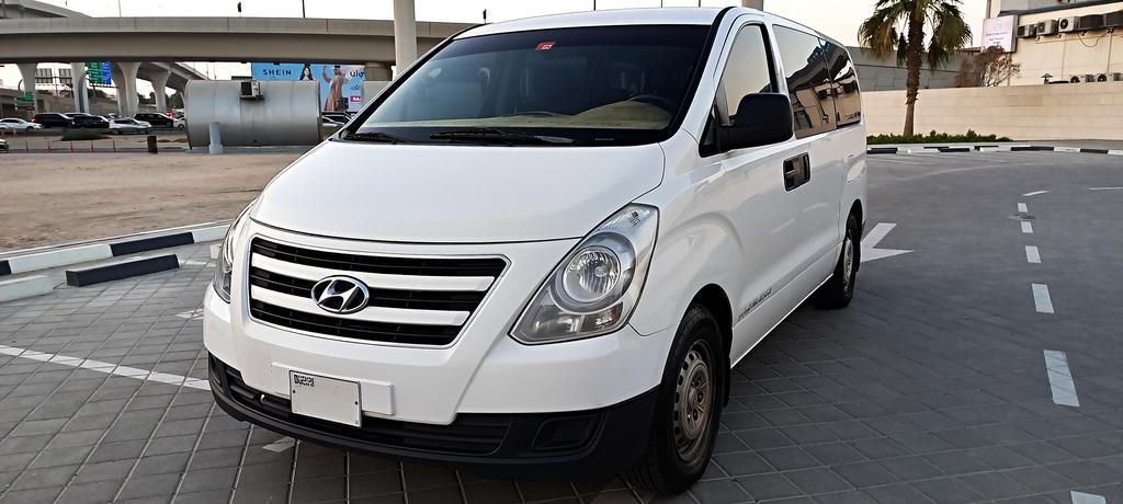 Hyundai H1 Gl 2016 Gcc 12 Seater for Sale in Dubai