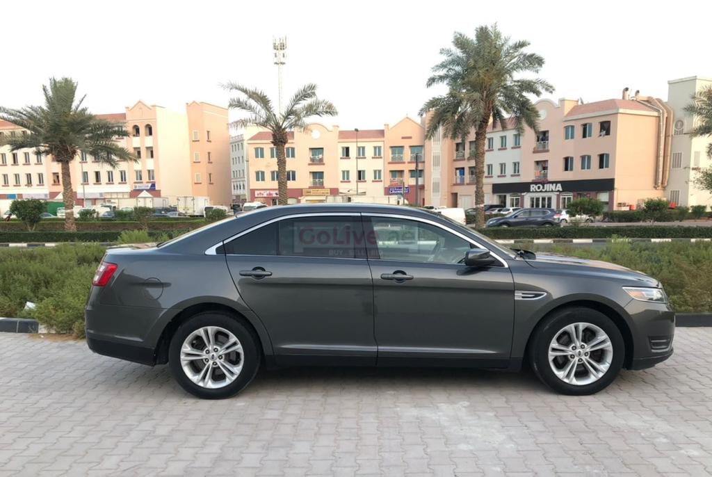 Ford Tauraus 2018 for Sale in Dubai