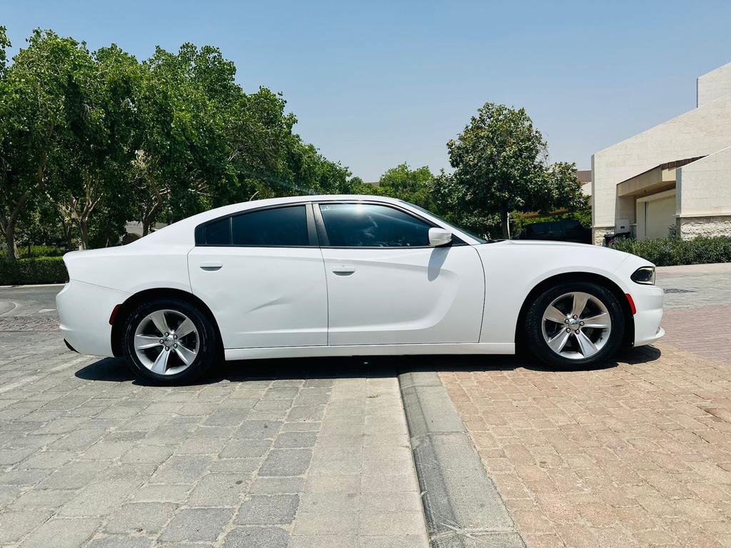 Gcc Charger Sxt 3 6 V6 920 Pm Well Maintained 0 Dp