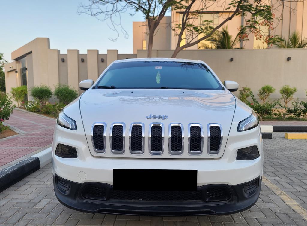 Jeep Cherokee Sport 2014 for Sale in Dubai