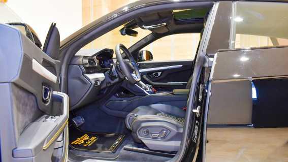 2022 Lamborghini Urus Carbon Fiber Package Warranty And Service Contract