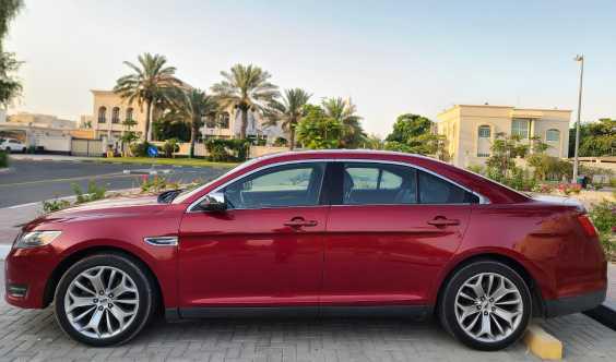 Ford Tauraus 2015 for Sale in Dubai
