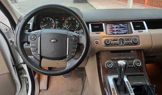 Range Rover 2012 for Sale in Dubai