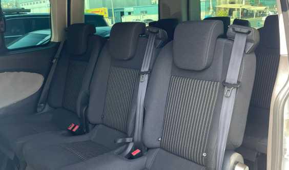 Ford Tourneo Custom 2014 Gcc Diesel No Accident 8 Seater Manual Gear