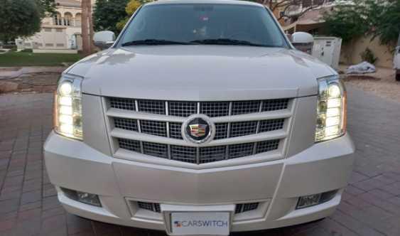 2013 Cadillac Escalade 6 2l V8 for Sale in Dubai