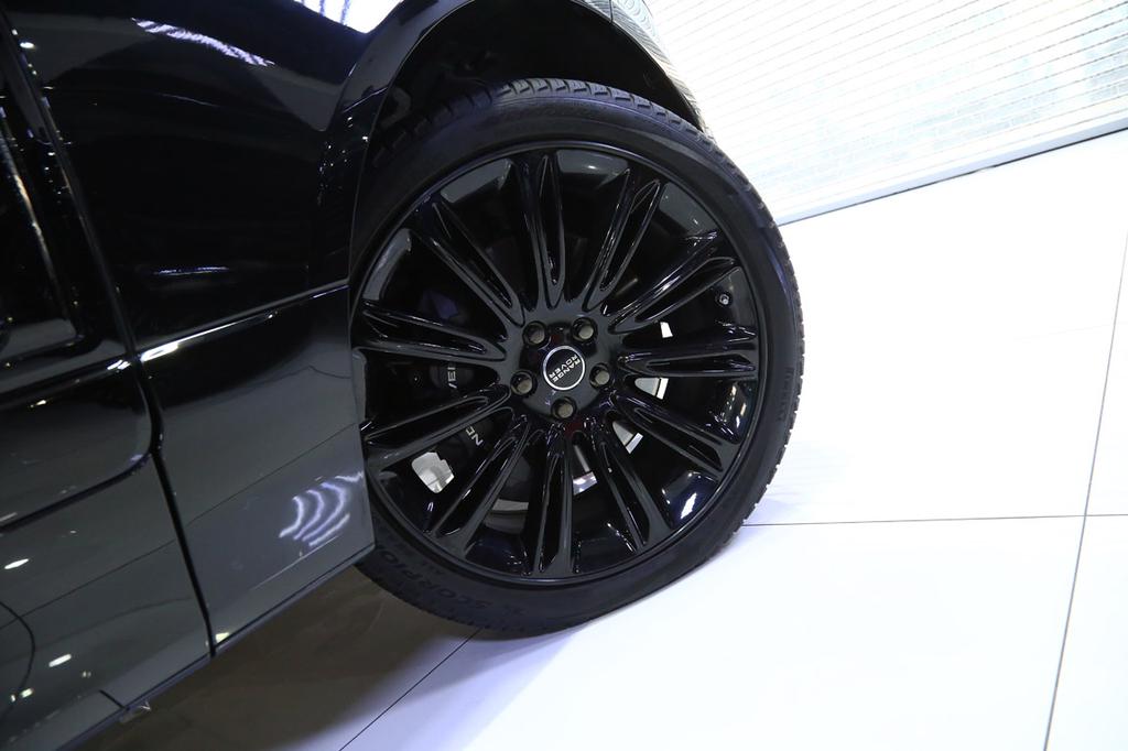 2020 Range Rover Vogue Se P525 Svo Kit Certified Pre Owned