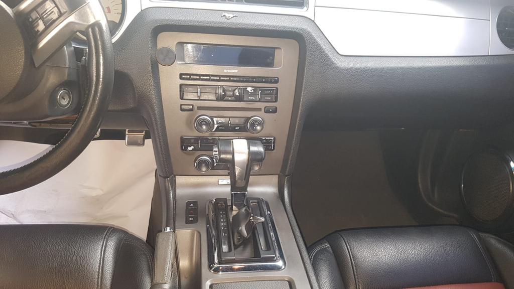 Excellent Deal On An Accident Free 2012 Black Ford Mustang