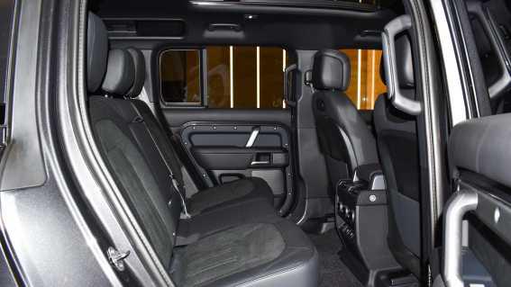 2022 Land Rover Defender P525 V8 Warranty And Service Contract Gcc