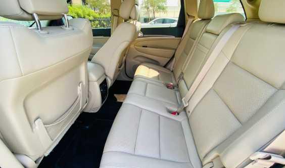 Grand Cherokee V8 4x4 Sunroof Gcc 0 Dp Mint Condition
