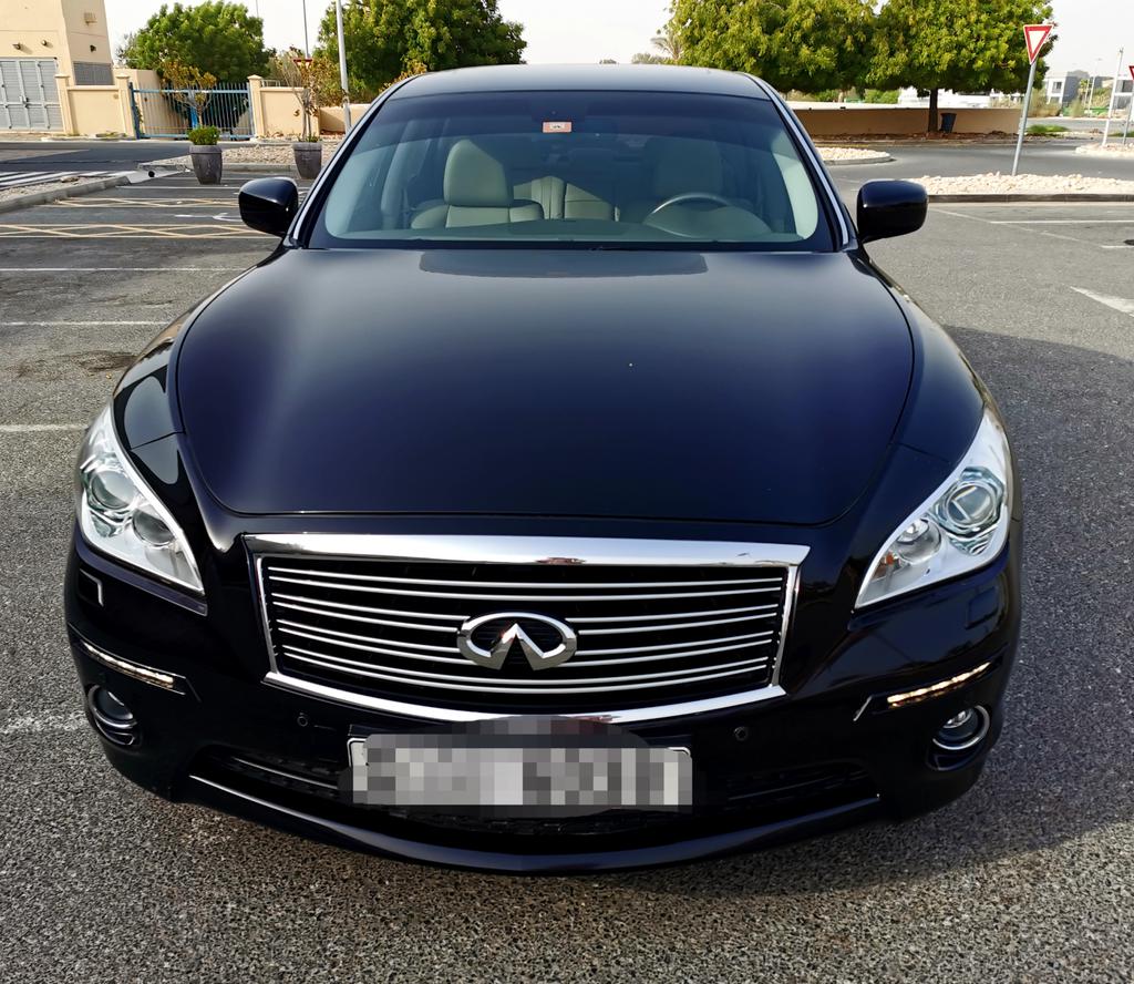 Infiniti Q70 2014 for Sale in Dubai