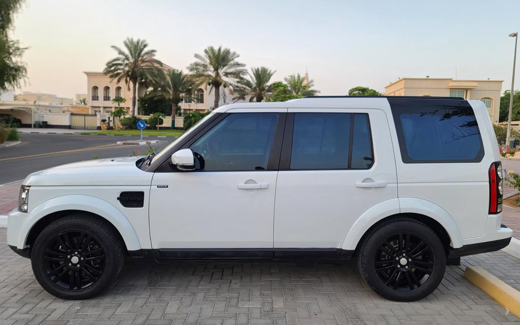 Land Rover Lr4 2015 Gcc Specs for Sale in Dubai