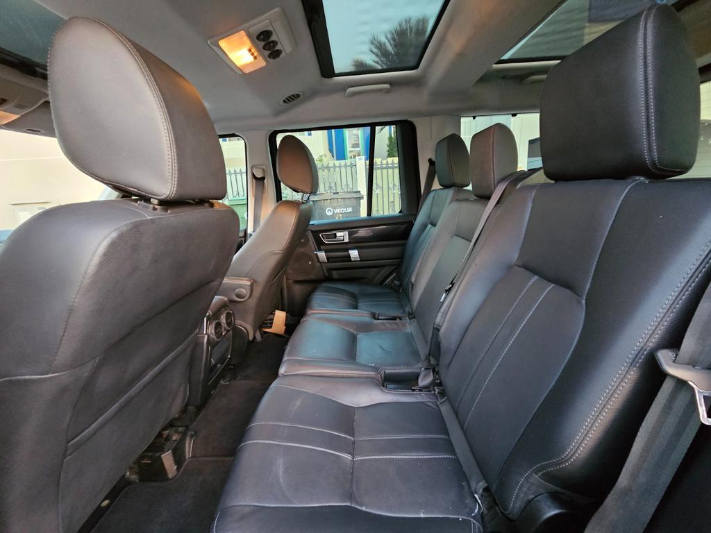 Land Rover Lr4 2015 for Sale in Dubai