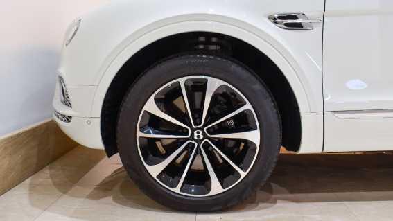 2017 Bentley Bentayga W12 Gcc Specification