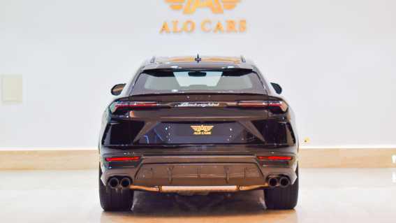 2022 Lamborghini Urus Carbon Fiber Package Warranty And Service Contract