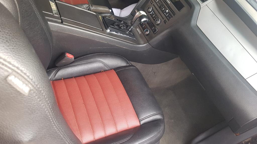 Excellent Deal On An Accident Free 2012 Black Ford Mustang