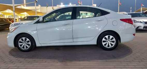 2010 Hyundai Accent for Sale in Dubai