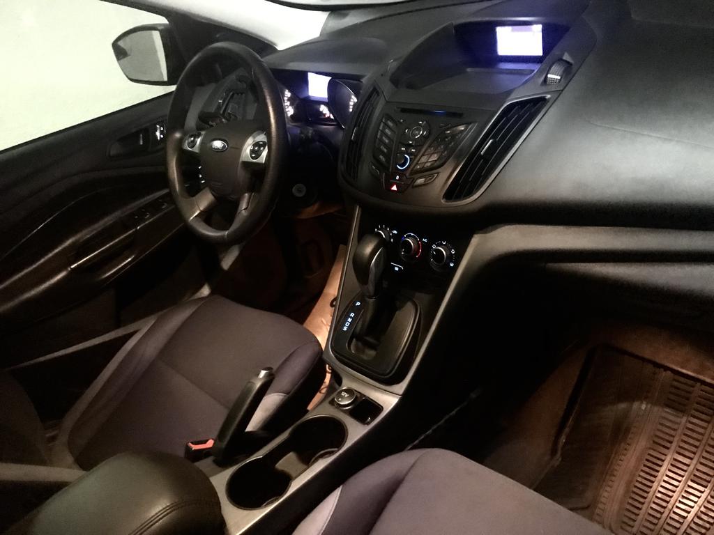 Ford Escape 2015 for Sale in Dubai