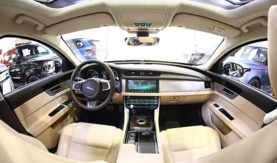 2020 Jaguar Xf 25t Premium for Sale in Dubai