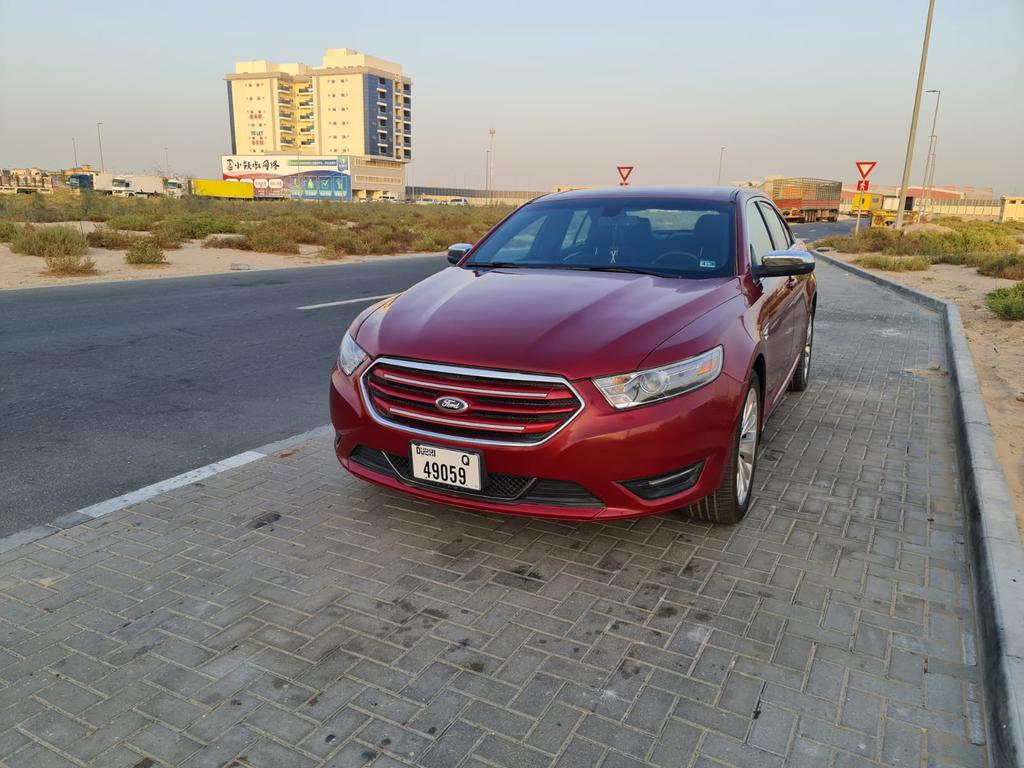 Ford Tauraus 2015 for Sale in Dubai