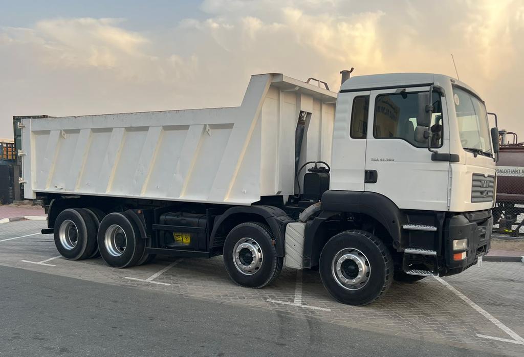 Man Tga 41 360 Dumper Truck 8x4 for Sale in Dubai