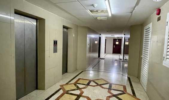 Spacious 1 Bedroom Hall Flat With Split Ductedac In Rolla Area