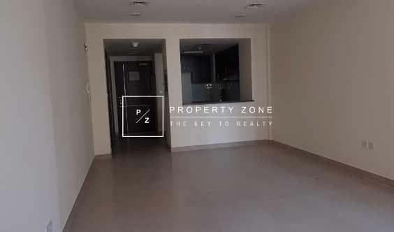 Available By Fe BRuary Spacious 1 Bedroom Apartment 