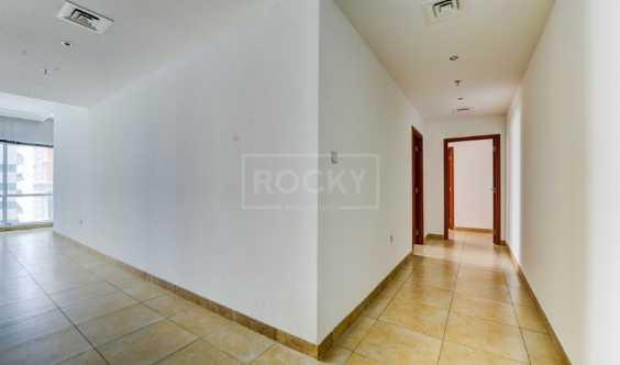 Spacious 2 Bedrooms Apartment  With Community View In Mag 218