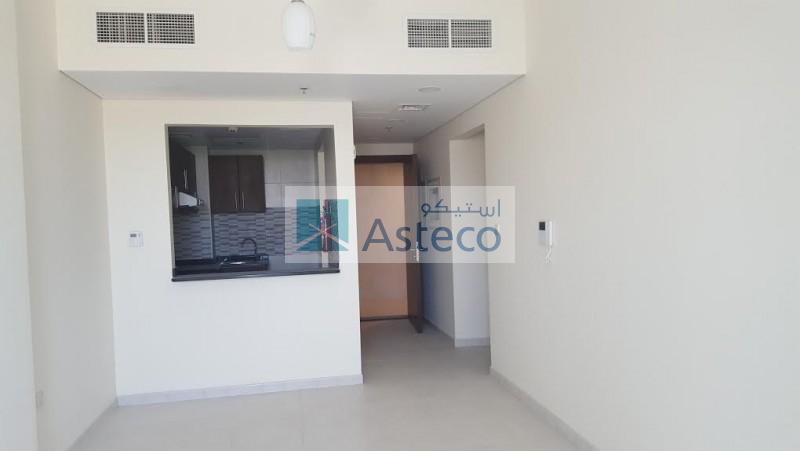 Large Studio Apartment  35000 With Community View Upto 12 Cheques