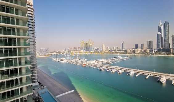 Marina And Palm Facing 1 Bedroom Apartment  Original Pics