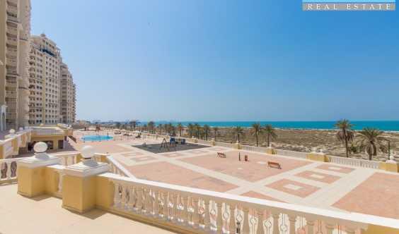 Great Deal Ready To Move In Walkable To The Beach