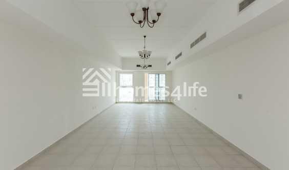 Spacious 05 Bedroom Duplex Apartment Vacant