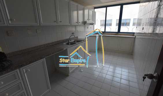 Fabulous 2 Bedrooms Apartment  In A Clean Building On Delm
